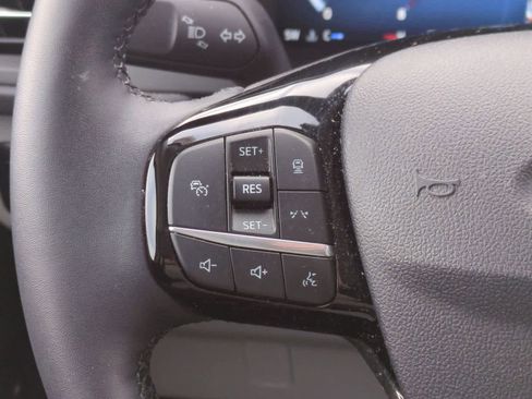 Certified 2024 Ford Escape Platinum image 23