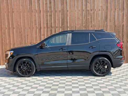 Used 2022 GMC Terrain SLE w/ Elevation Edition FWD image 13