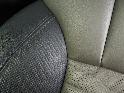 Used 2025 Chevrolet Silverado 1500 ZR2 w/ Technology Package image 14