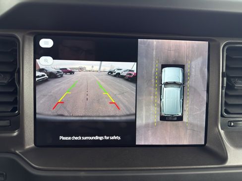 New 2025 Ford Bronco Badlands image 16