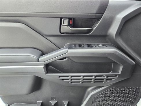 Certified 2024 Toyota Tacoma SR5 image 18