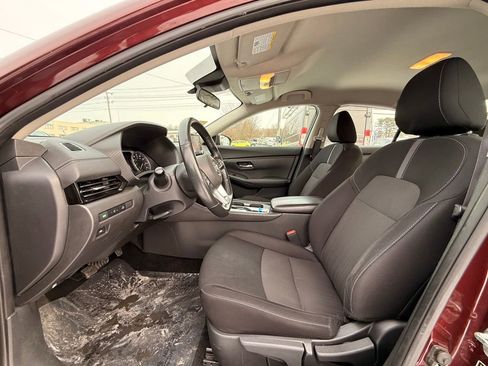 Used 2022 Nissan Sentra SV image 23