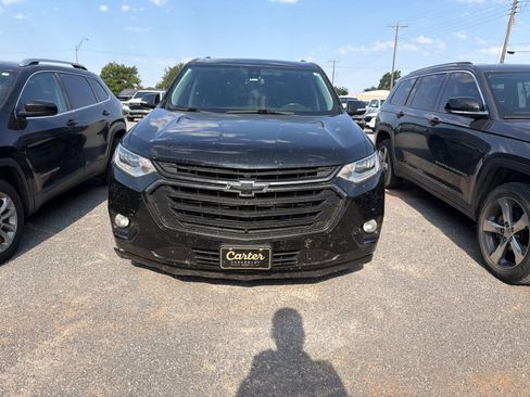 Used 2018 Chevrolet Traverse Premier w/ Redline Edition AWD/4WD image 2