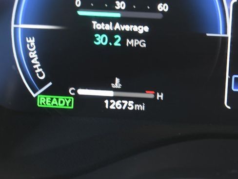 Certified 2025 Toyota Sienna Platinum image 35