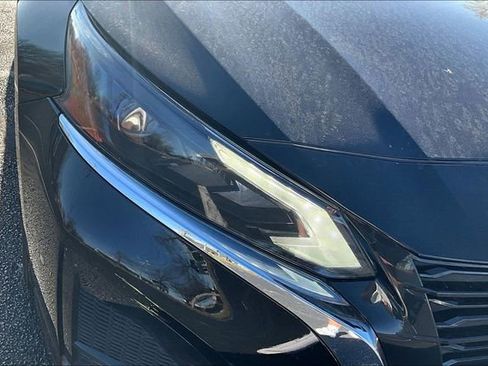 Used 2025 Nissan Altima 2.5 SV FWD image 28