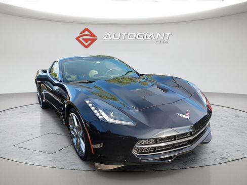 Used 2017 Chevrolet Corvette Stingray Coupe w/ Battery Protection Package RWD image 3