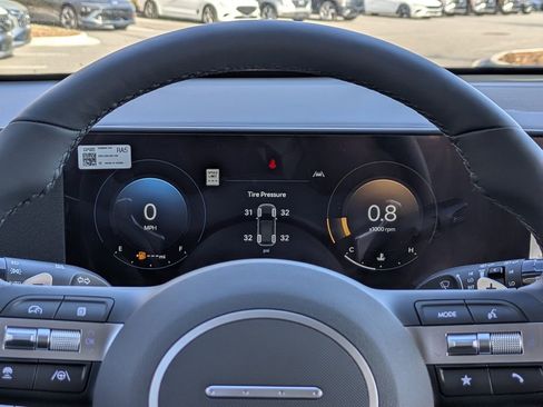 New 2026 Hyundai Kona Limited FWD image 32