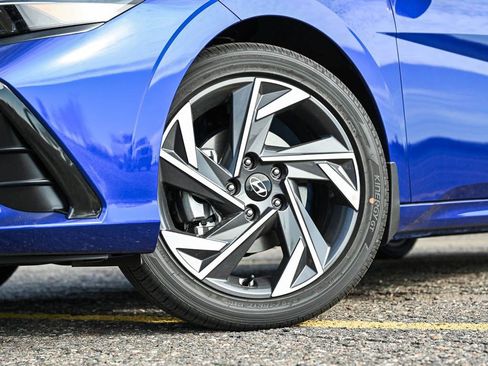 New 2026 Hyundai Elantra Limited image 6