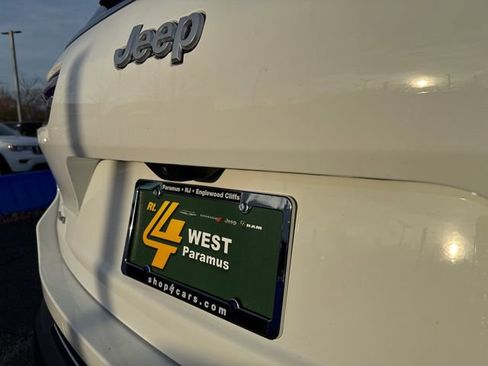 New 2025 Jeep Grand Cherokee L Laredo w/ Luxury Tech Group I image 7