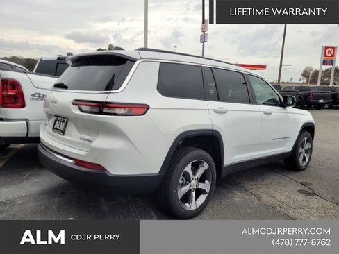 New 2025 Jeep Grand Cherokee L Limited AWD/4WD image 14