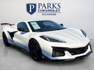 Used 2023 Chevrolet Corvette Z06 w/ Z07 Performance Package RWD video 1
