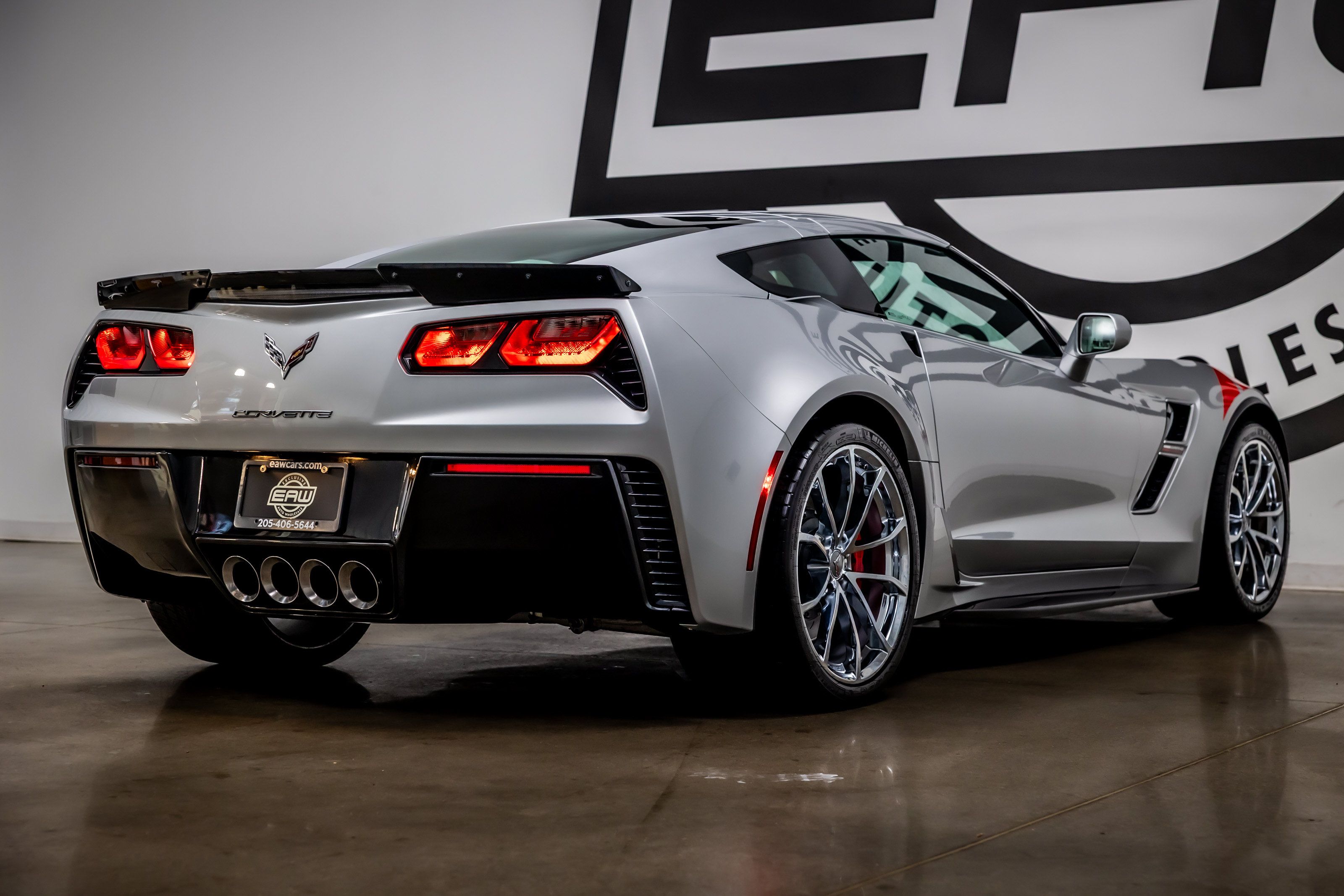 Used 2018 Chevrolet Corvette Grand Sport RWD image 32