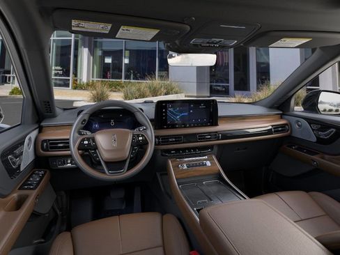 New 2026 Lincoln Aviator Reserve w/ Luxury Package RWD image 9