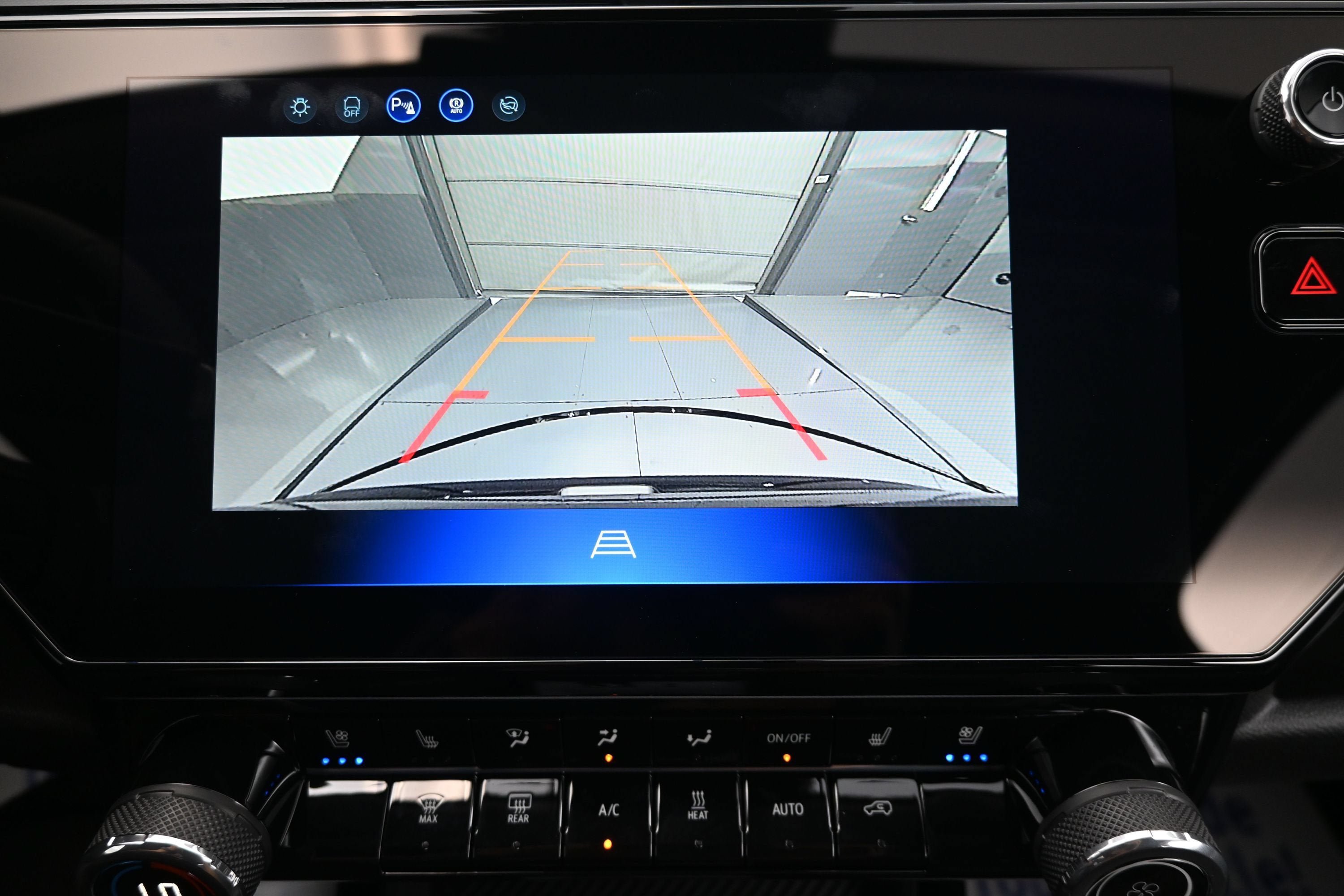 New 2027 Chevrolet Bolt LT w/ Comfort Package FWD image 18