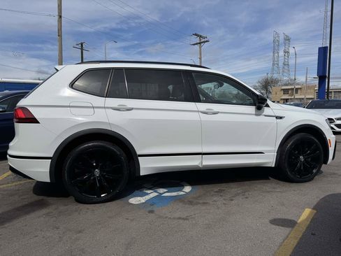 Used 2021 Volkswagen Tiguan SE R-Line image 4