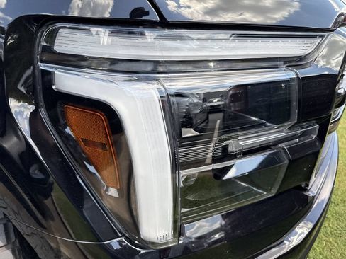 Used 2026 Ford F150 Lariat w/ Equipment Group 501A Mid RWD image 3