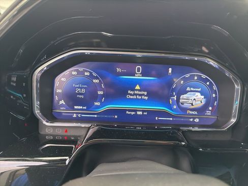 Used 2024 Chevrolet Silverado 1500 LT image 5