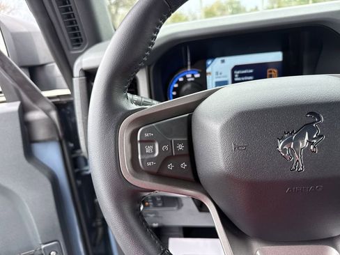 Used 2024 Ford Bronco Big Bend image 12