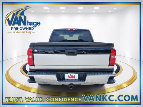 Used 2018 Chevrolet Silverado 1500 LT w/ All Star Edition AWD/4WD image 7