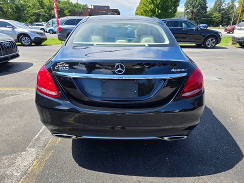 Used 2015 Mercedes-Benz C 300 4MATIC Sedan image 4
