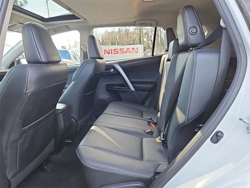 Used 2017 Toyota RAV4 Limited image 14