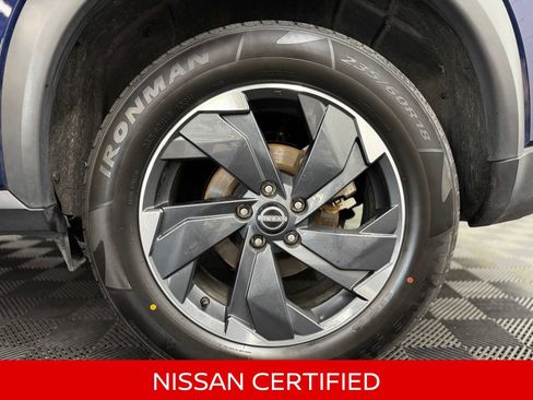 Certified 2025 Nissan Rogue SV AWD/4WD image 11