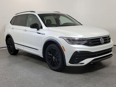 Used 2022 Volkswagen Tiguan SE R-Line
