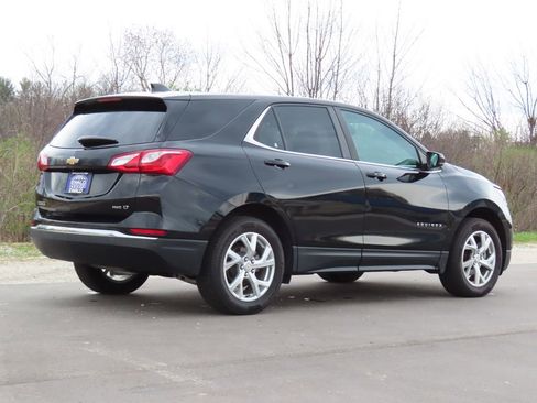 Used 2021 Chevrolet Equinox LT image 3