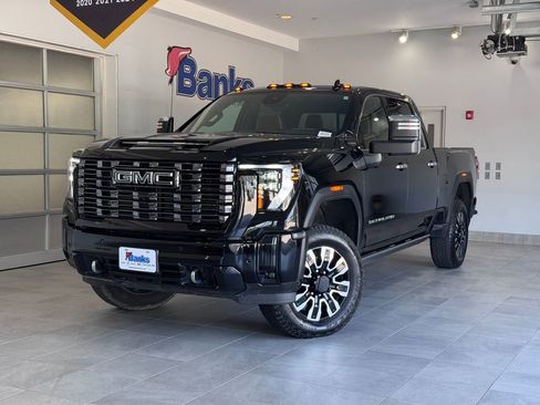 Certified 2025 GMC Sierra 2500 Denali Ultimate AWD/4WD image 2