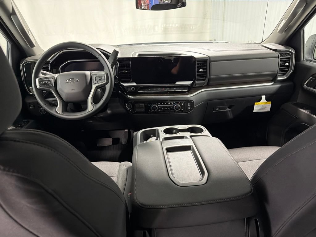 New 2026 Chevrolet Silverado 1500 RST AWD/4WD image 3
