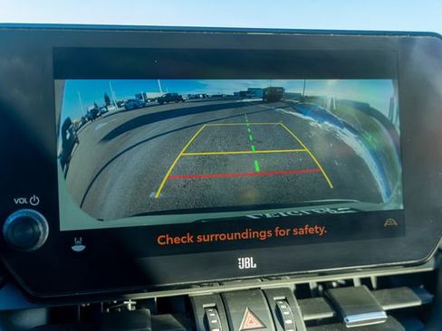 Used 2023 Toyota RAV4 XLE Premium image 33