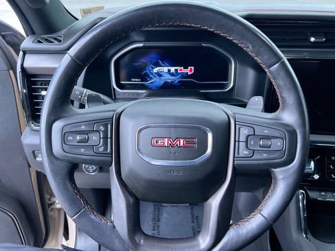 Used 2022 GMC Sierra 1500 AT4 w/ AT4 Premium Package AWD/4WD image 15
