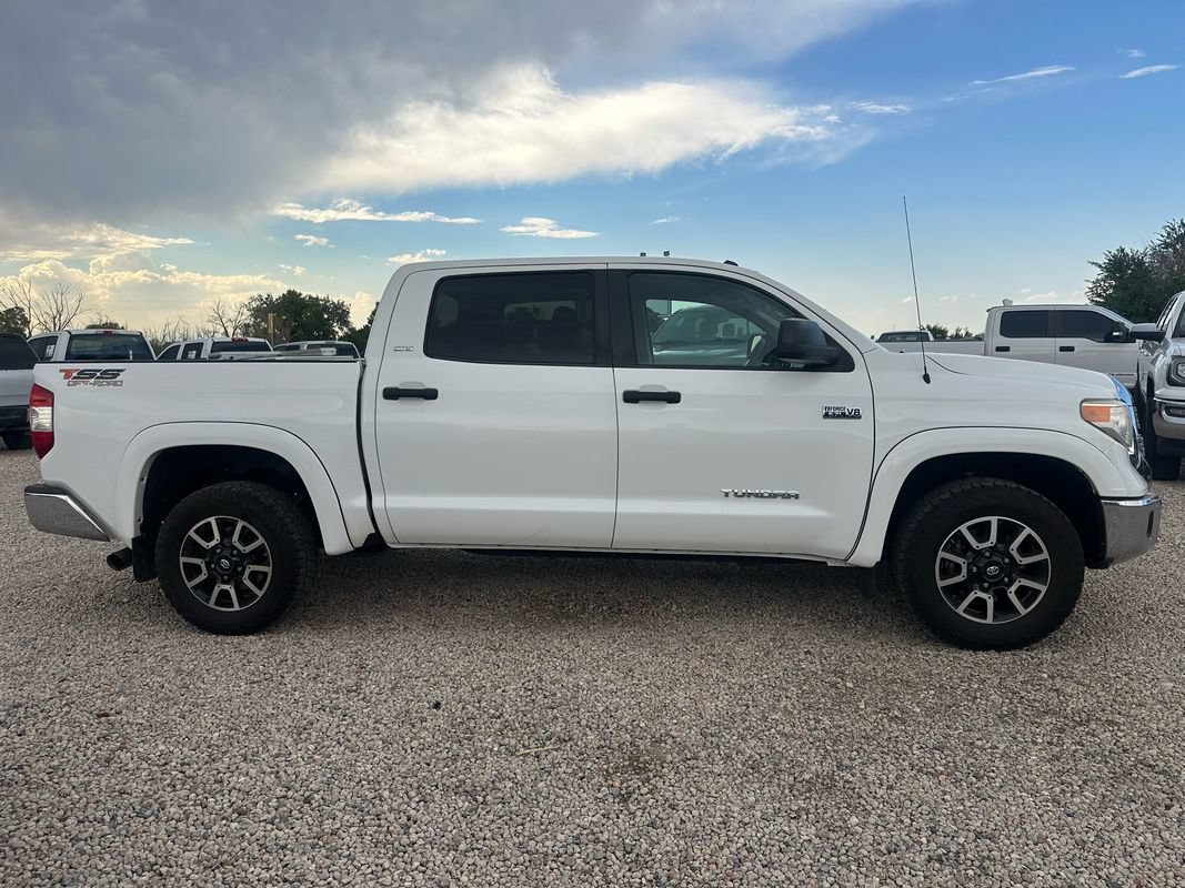 Used 2017 Toyota Tundra SR5 w/ SR5 Upgrade Package AWD/4WD image 12
