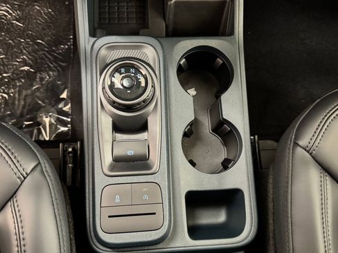 New 2025 Ford Maverick Lariat w/ Black Appearance Package image 27