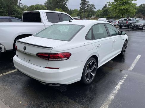 Used 2020 Volkswagen Passat 2.0T R-Line FWD image 6