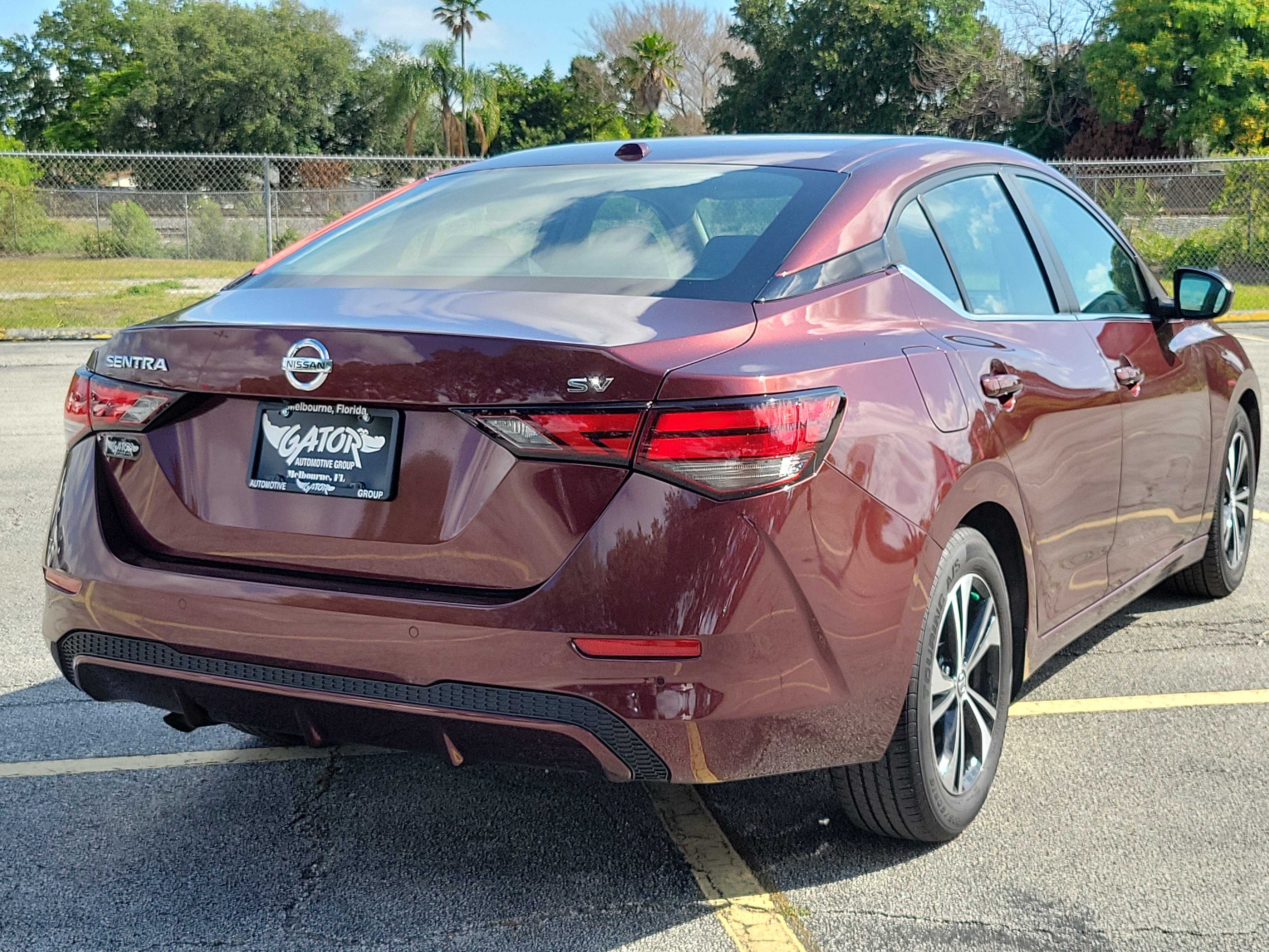 Used 2023 Nissan Sentra SV FWD image 6