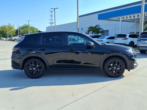Used 2025 Honda HR-V Sport image 15