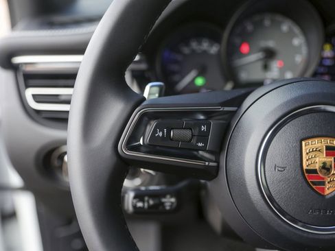 Used 2026 Porsche Macan S image 20