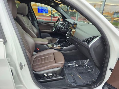 Used 2018 BMW X3 xDrive30i image 11