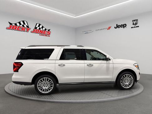 Used 2024 Ford Expedition Max Limited image 12