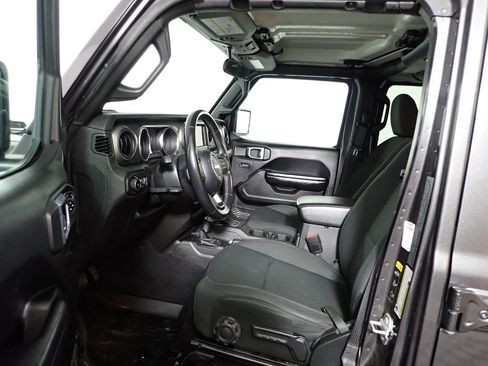 Used 2021 Jeep Wrangler Unlimited Sport image 24