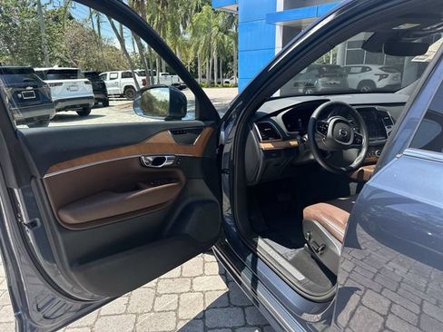 Used 2023 Volvo XC90 B6 Plus w/ Protection Package Premier AWD/4WD image 22
