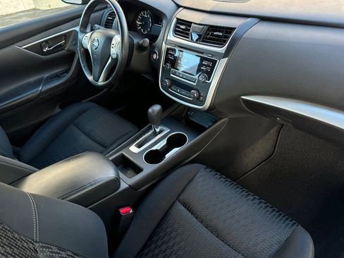 Used 2016 Nissan Altima 2.5 SV image 15