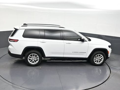 Used 2022 Jeep Grand Cherokee L Laredo w/ Luxury Tech Group I RWD image 22
