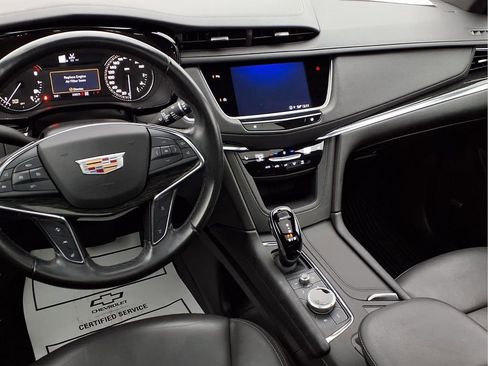 Used 2022 Cadillac XT5 Premium Luxury image 4