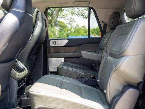 Used 2024 Lincoln Navigator L Black Label AWD/4WD image 45