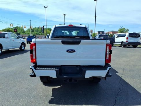 Used 2023 Ford F250 XL w/ STX Appearance Package AWD/4WD image 6