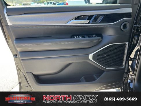 New 2026 Jeep Grand Wagoneer L 4WD image 5