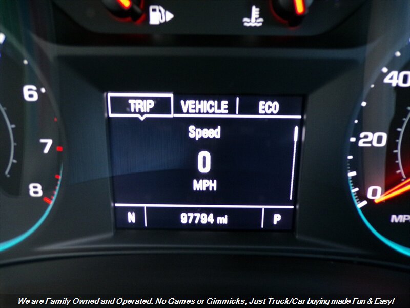 Used 2019 Chevrolet Malibu LT w/ Leather Package FWD image 11