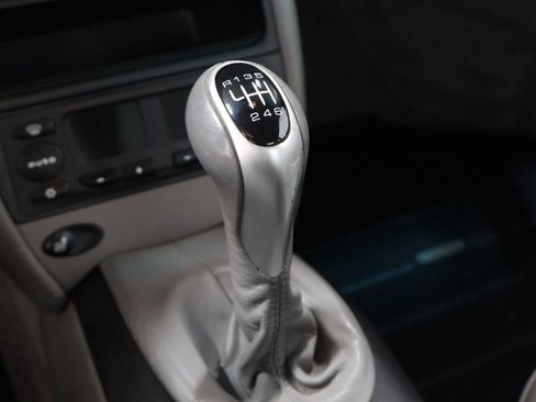 Used 2002 Porsche 911 Turbo AWD/4WD image 24